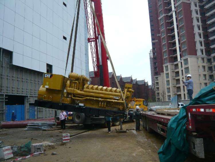 無錫精密設備吊裝公司:吊裝工具在使用時要注意哪些地方？